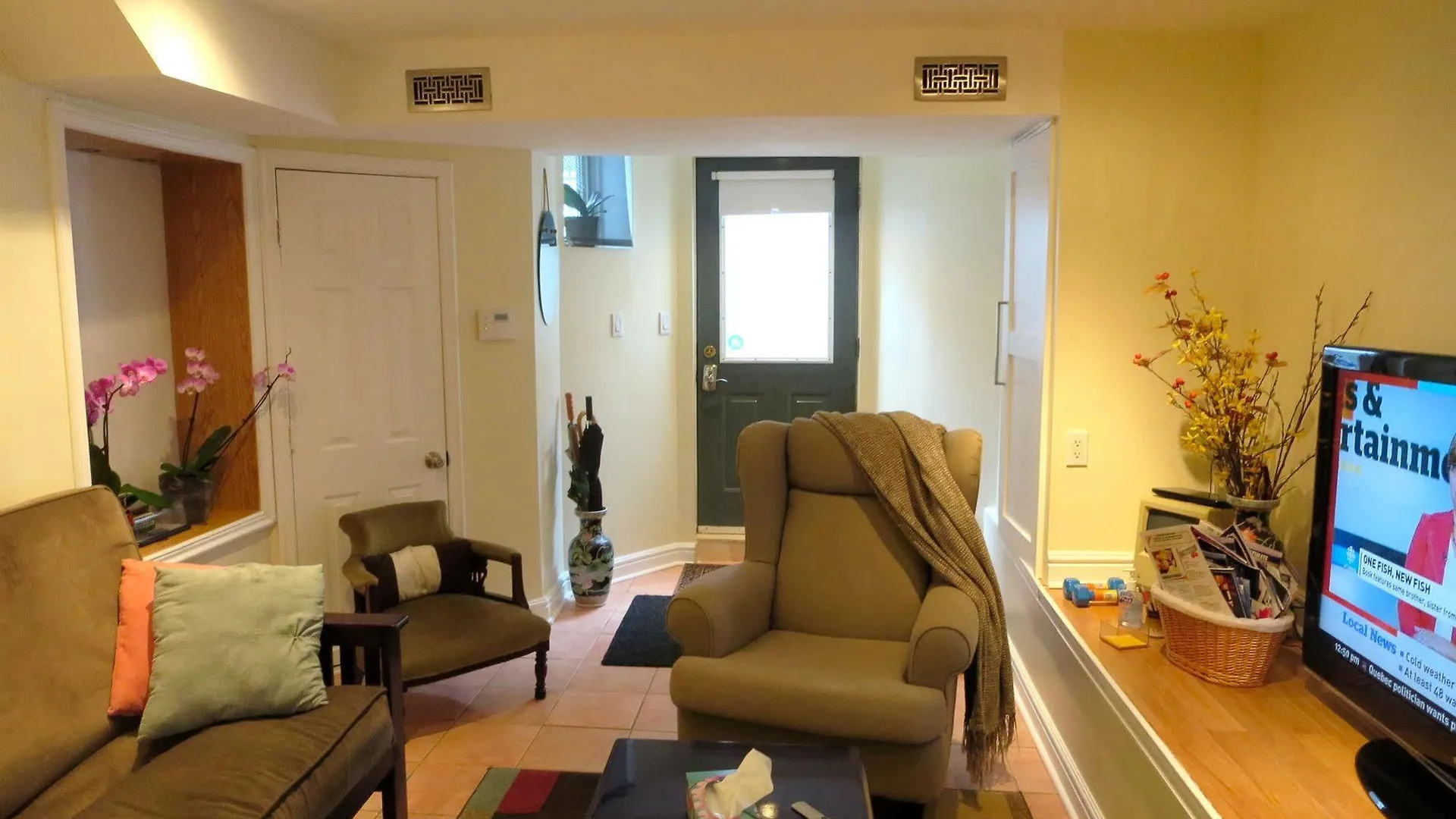 Executive Underground Apartment Toronto Kanada